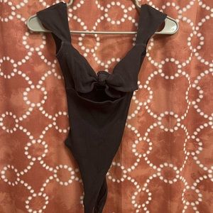 Short-sleeve bodysuit